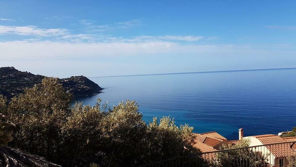 Villa Panoramica Tra Suggestive Notti Stellate. Torre delle Stelle Bagian luar foto